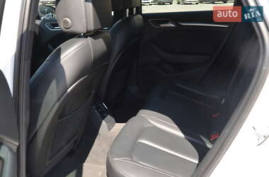 Седан Audi A3 2018 в 