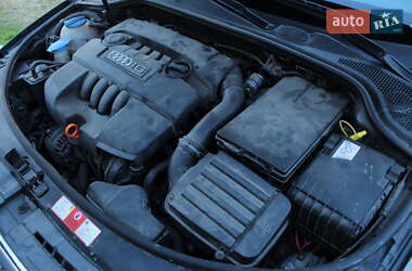 Хэтчбек Audi A3 2005 в 