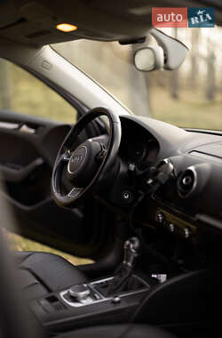 Седан Audi A3 2014 в 