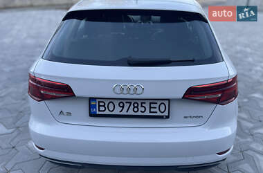 Хэтчбек Audi A3 2017 в 