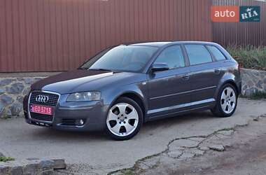 Хэтчбек Audi A3 2006 в 