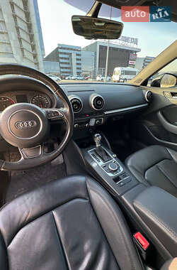Седан Audi A3 2015 в 