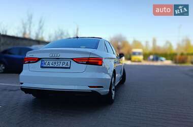 Седан Audi A3 2018 в 