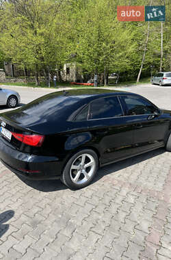 Седан Audi A3 2014 в 