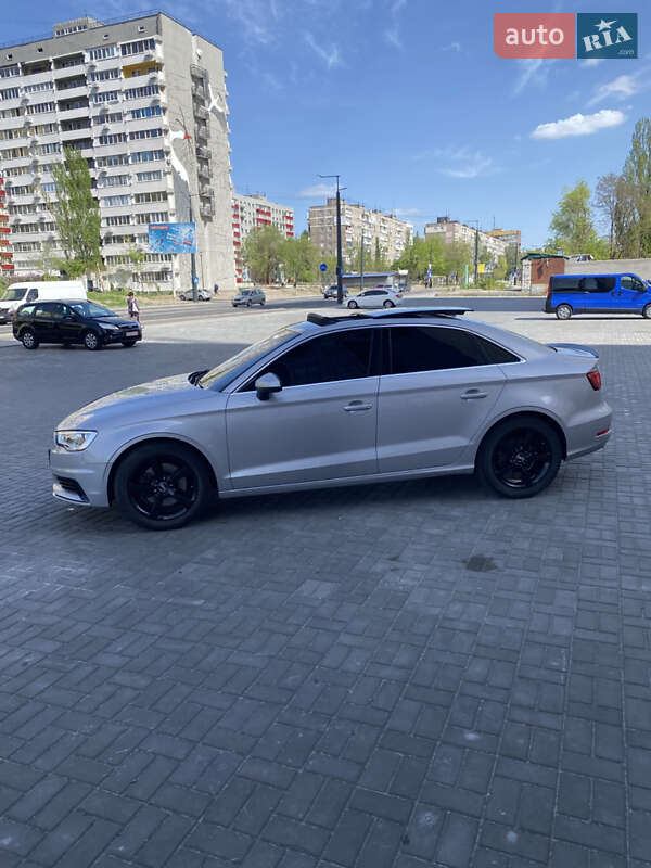 Седан Audi A3 2014 в Днепре