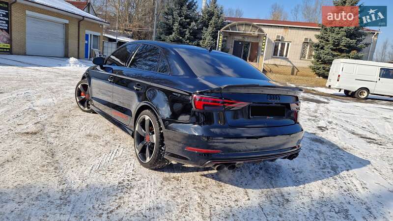 Седан Audi A3 2016 в Днепре