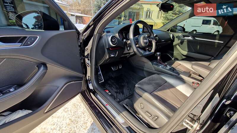 Седан Audi A3 2016 в Днепре