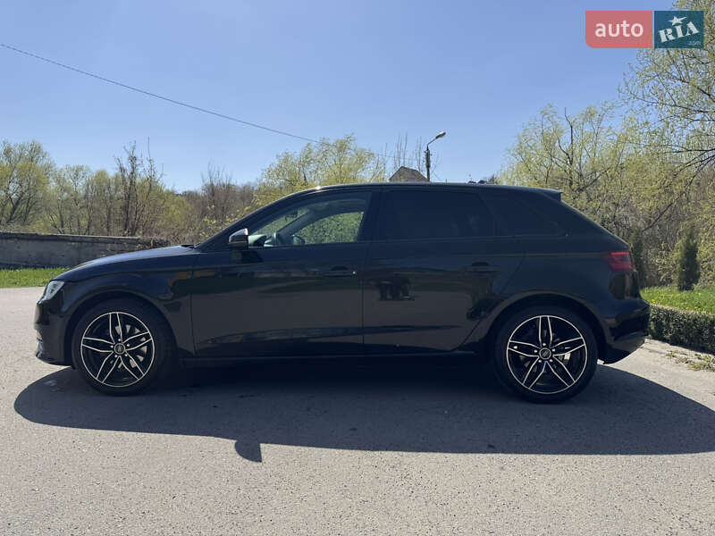 Хэтчбек Audi A3 2015 в Умани