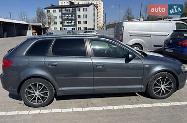Хэтчбек Audi A3 2006 в 