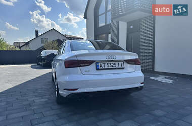 Седан Audi A3 2017 в 