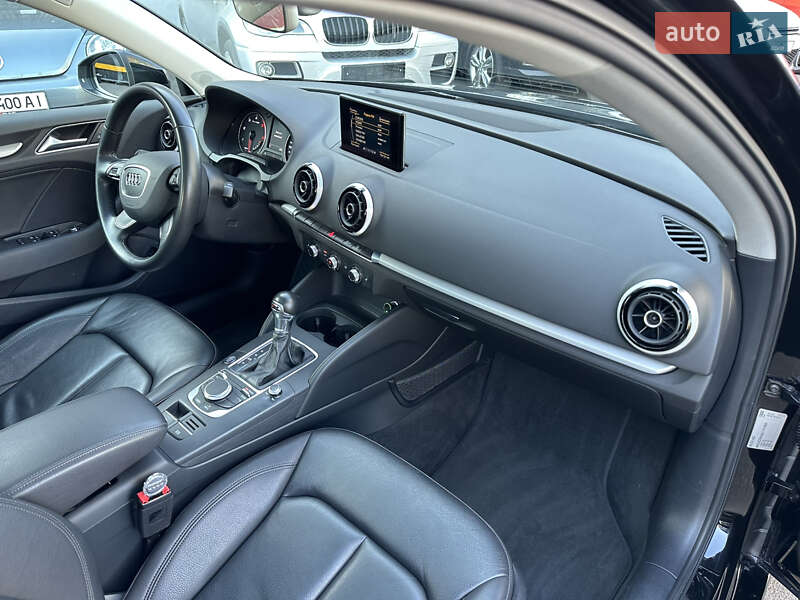Седан Audi A3 2016 в Одессе