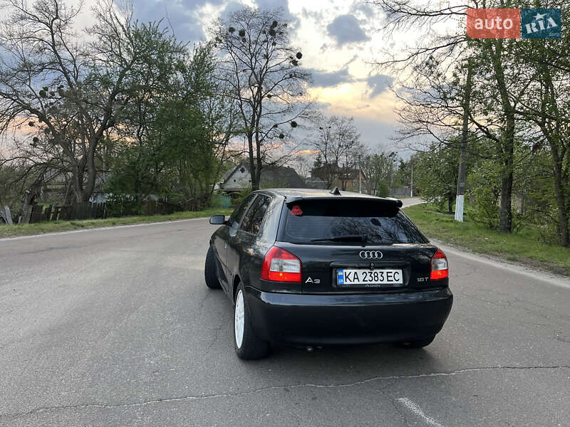 Хэтчбек Audi A3 1998 в Киеве