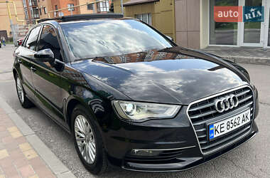 Седан Audi A3 2016 в 