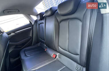 Седан Audi A3 2016 в 