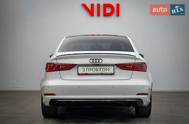 Седан Audi A3 2015 в 
