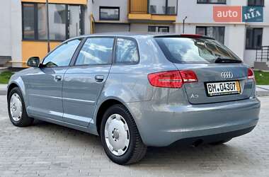 Хетчбек Audi A3 2009 в 