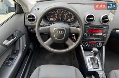 Хетчбек Audi A3 2009 в 