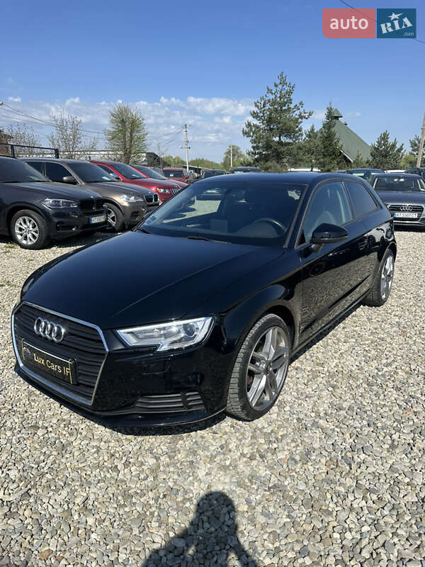 Хетчбек Audi A3 2017 в Івано-Франківську