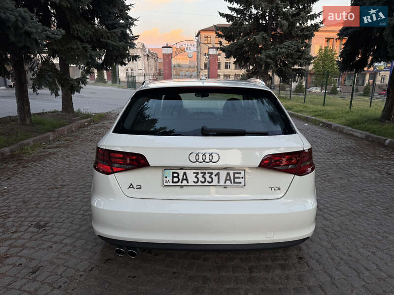 Хетчбек Audi A3 2013 в Кропивницькому