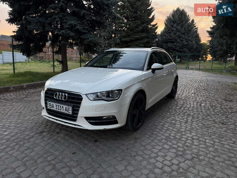 Хетчбек Audi A3 2013 в Кропивницькому