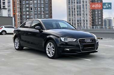 Седан Audi A3 2016 в 