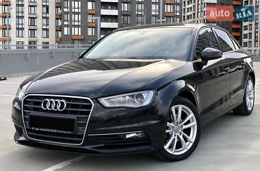 Седан Audi A3 2016 в 