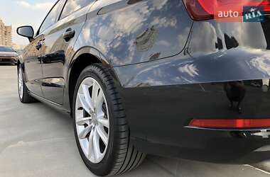 Седан Audi A3 2016 в 