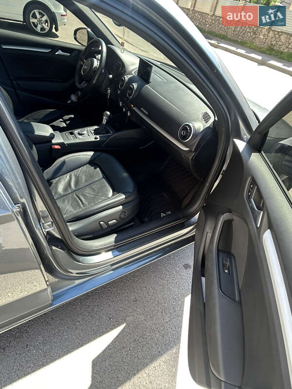 Седан Audi A3 2015 в Тернополе