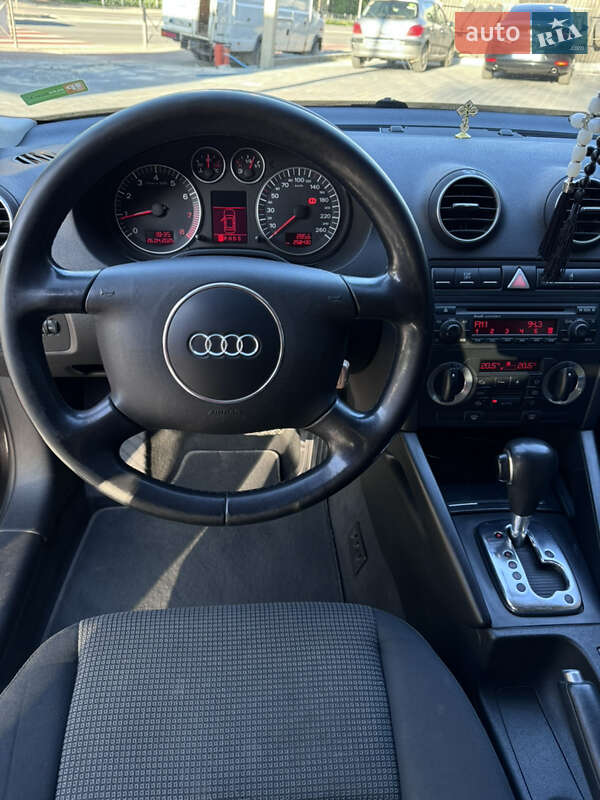Хэтчбек Audi A3 2004 в Тернополе