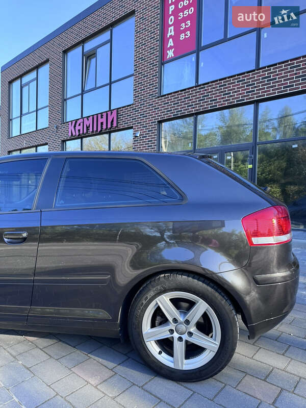 Хэтчбек Audi A3 2004 в Тернополе