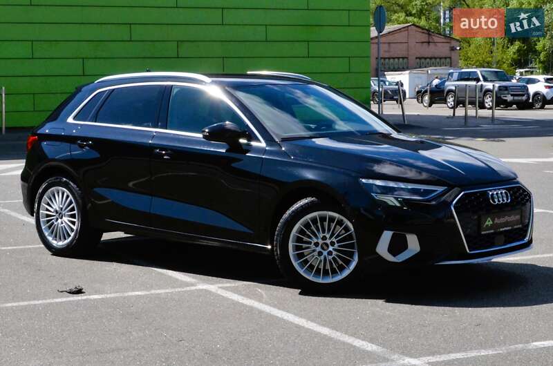 Хэтчбек Audi A3 2021 в Киеве фото 3 Хэтчбек Audi A3 2021 в Киеве