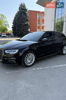 Хетчбек Audi A3 2017 в 