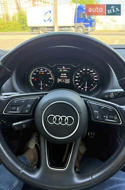 Хетчбек Audi A3 2017 в 