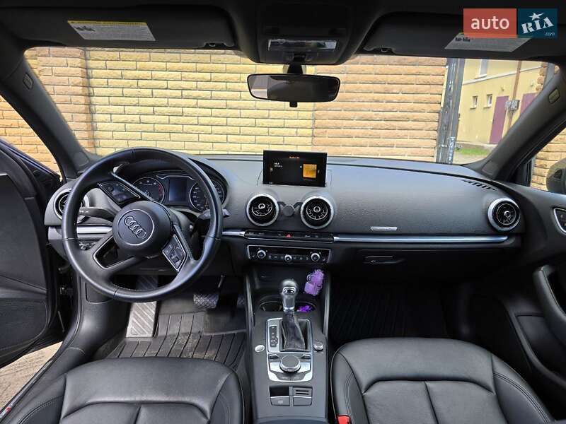 Седан Audi A3 2020 в Киеве
