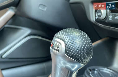 Кабриолет Audi A3 2015 в 