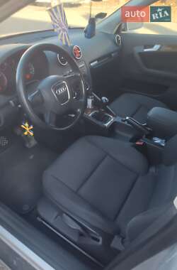 Хетчбек Audi A3 2005 в 