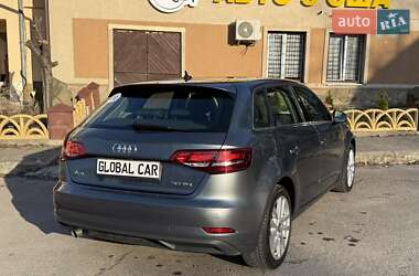 Хэтчбек Audi A3 2019 в 