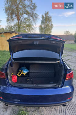 Седан Audi A3 2014 в 