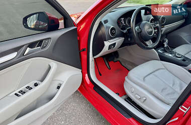 Седан Audi A3 2014 в 