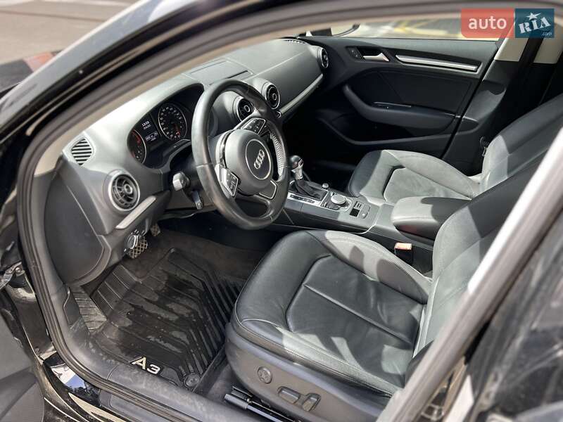 Седан Audi A3 2014 в Киеве