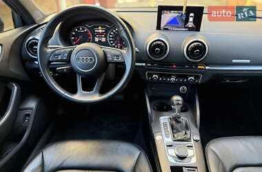 Седан Audi A3 2019 в 