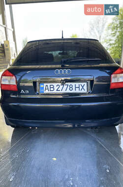 Хетчбек Audi A3 2001 в 