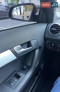 Хэтчбек Audi A3 2007 в 
