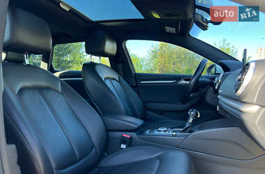 Хэтчбек Audi A3 2016 в 