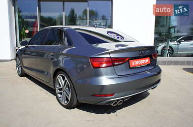 Седан Audi A3 2017 в 