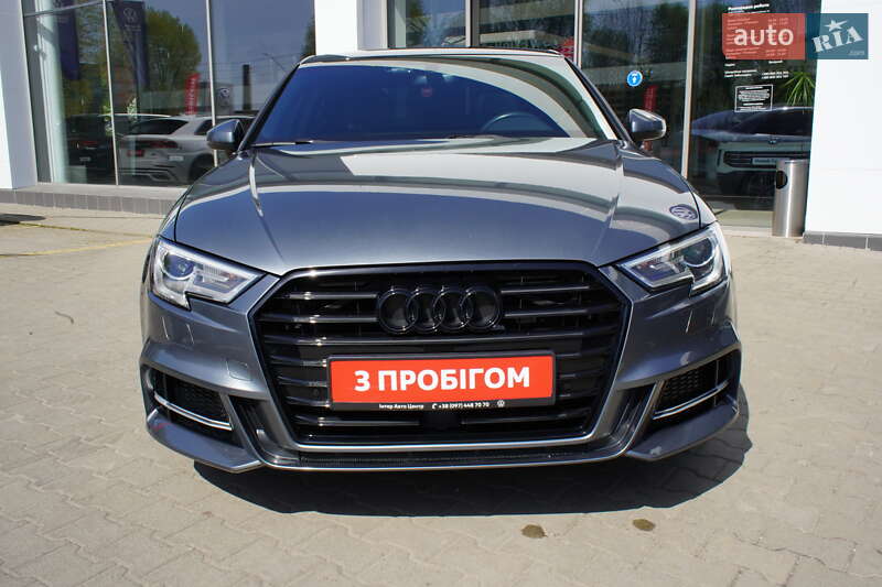 Седан Audi A3 2017 в Житомире