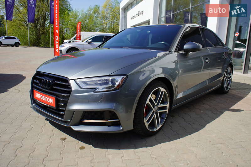 Седан Audi A3 2017 в Житомире
