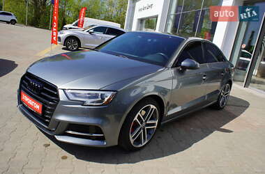 Седан Audi A3 2017 в 