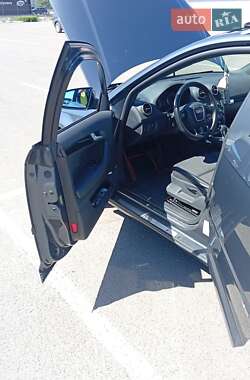 Хэтчбек Audi A3 2007 в 