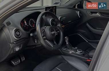 Седан Audi A3 2016 в 